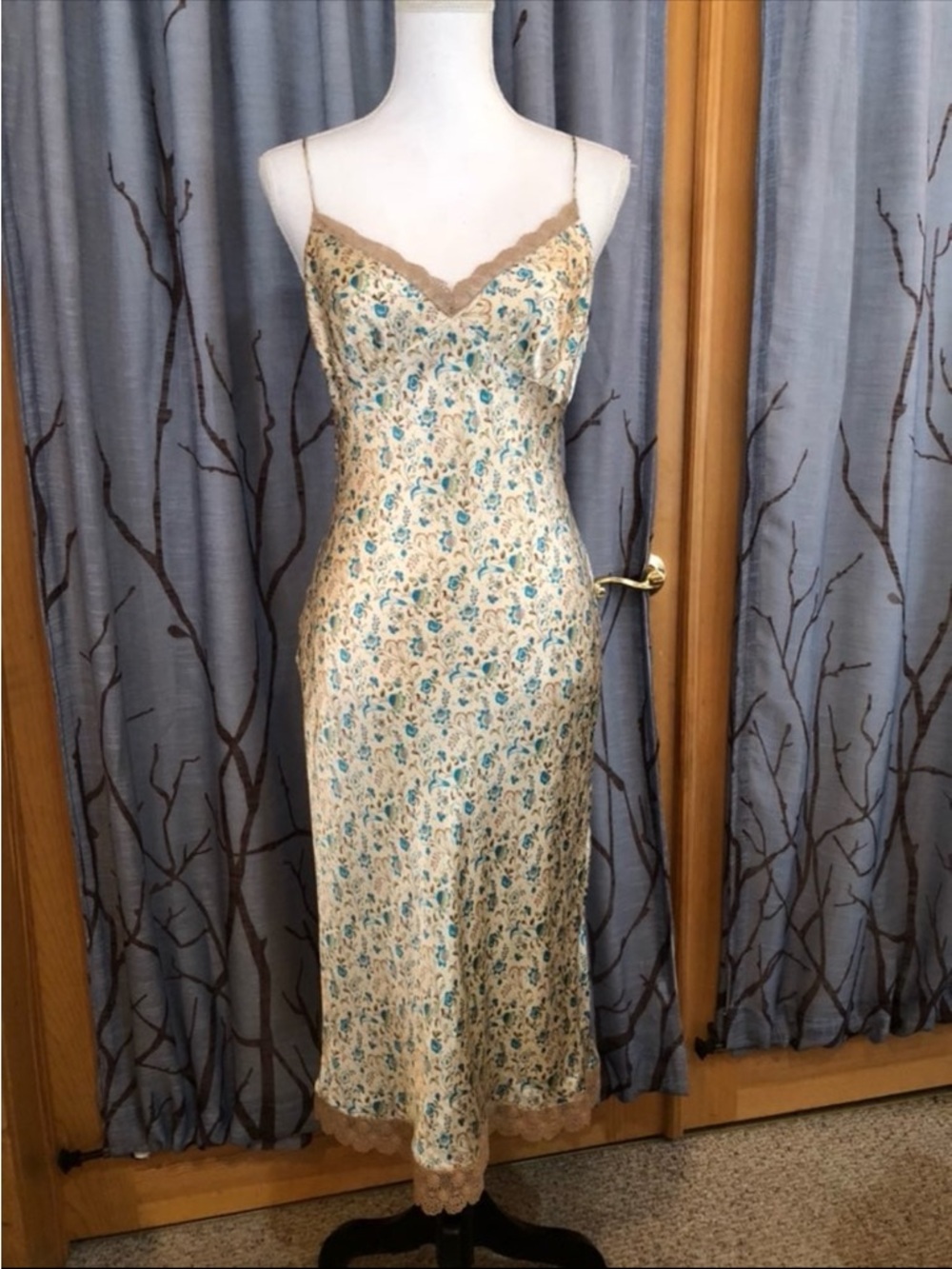 Laundry By Shelli Segal Cream Slip Dress with Teal Floral Print